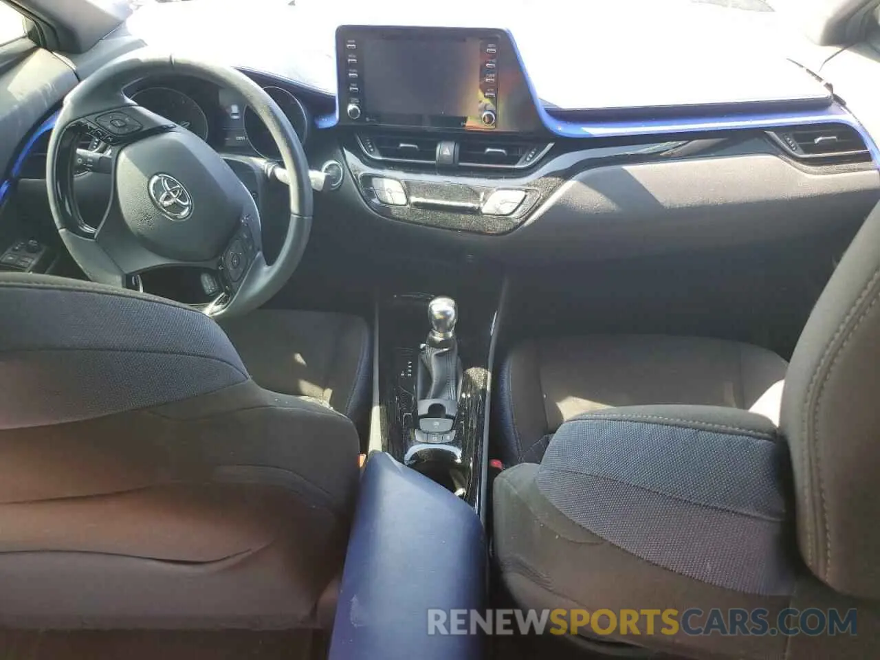 8 Photograph of a damaged car JTNKHMBX6L1086556 TOYOTA C-HR 2020