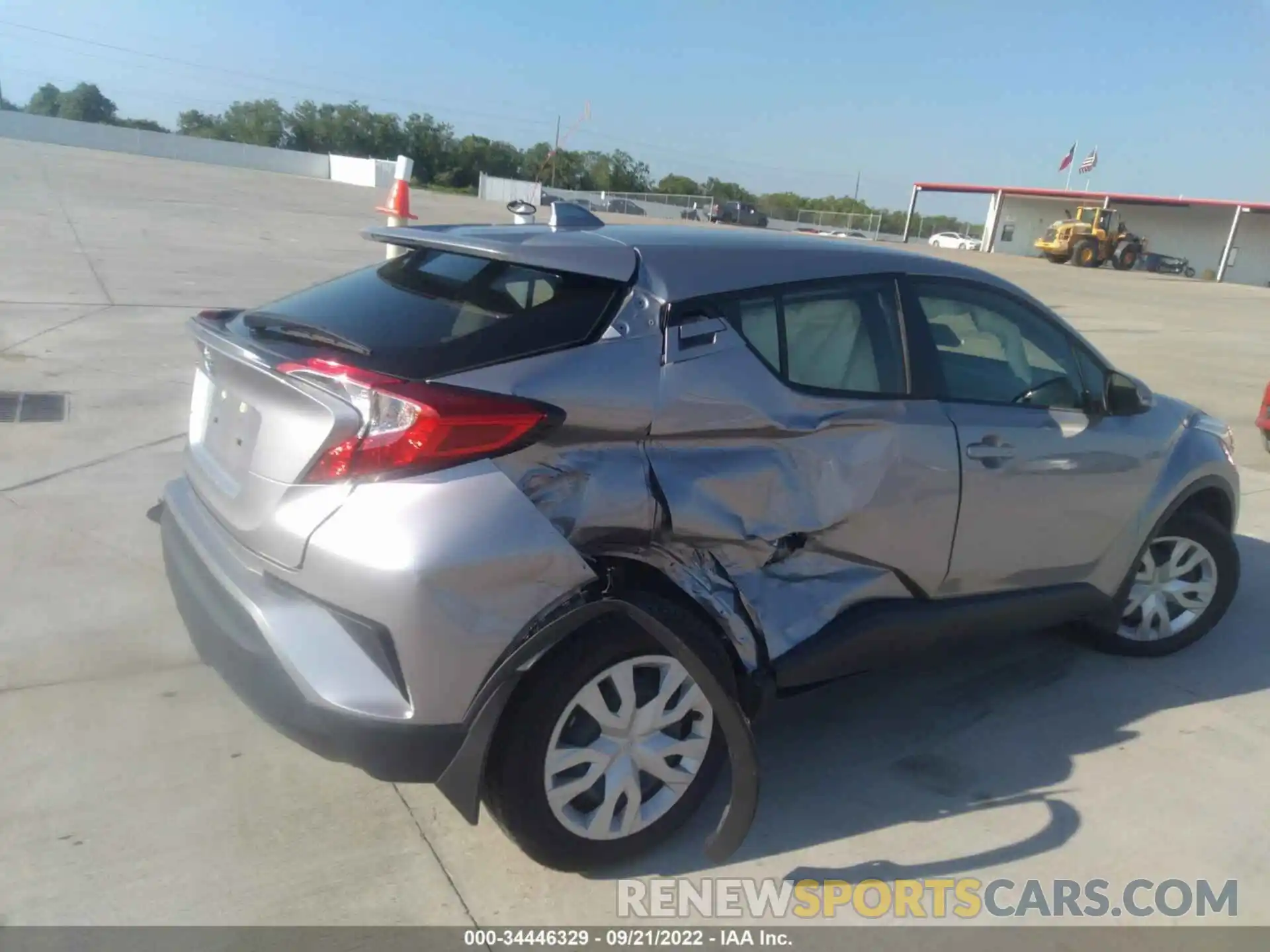 6 Photograph of a damaged car JTNKHMBX6L1088484 TOYOTA C-HR 2020