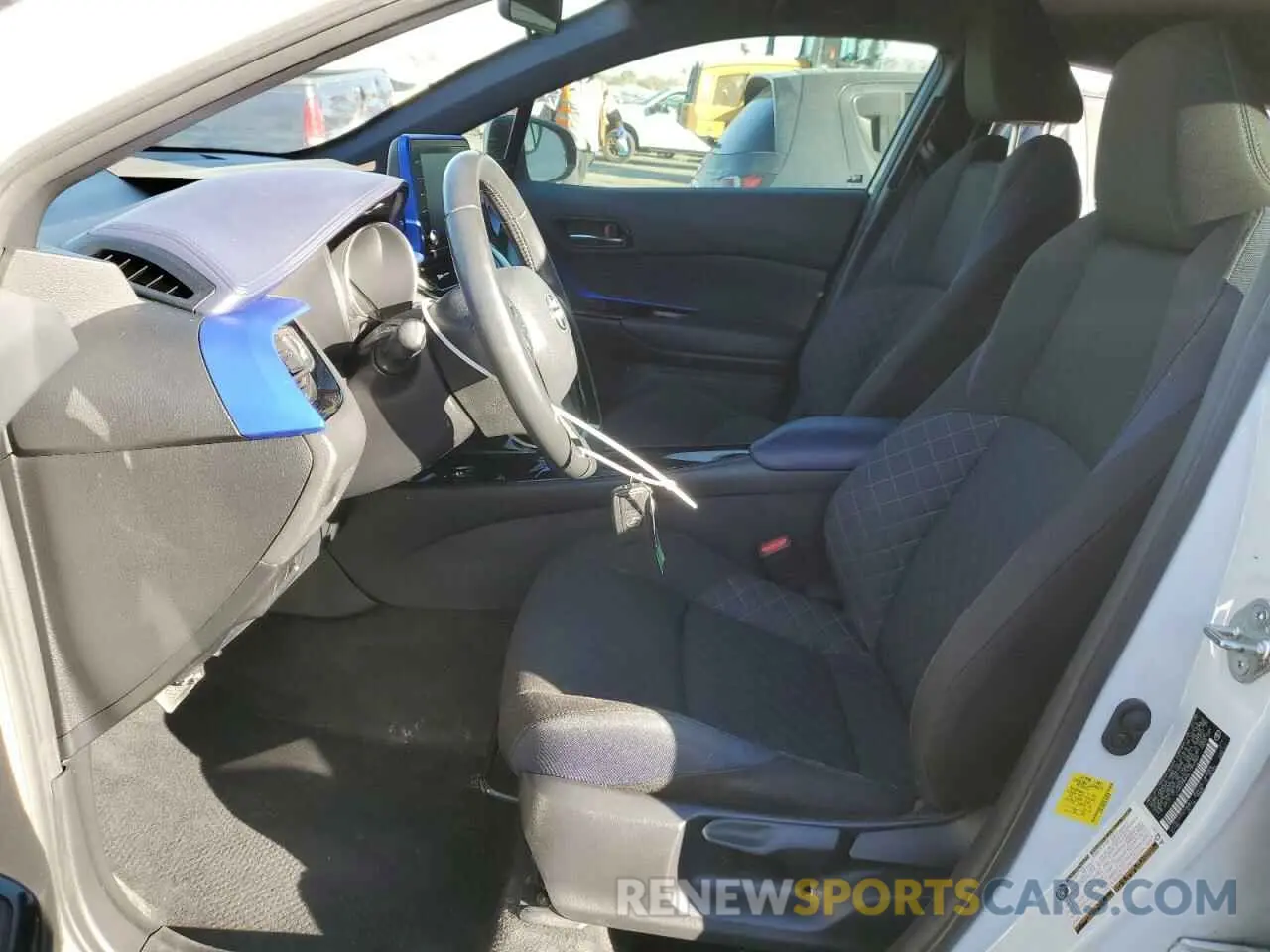 7 Photograph of a damaged car JTNKHMBX6L1092289 TOYOTA C-HR 2020