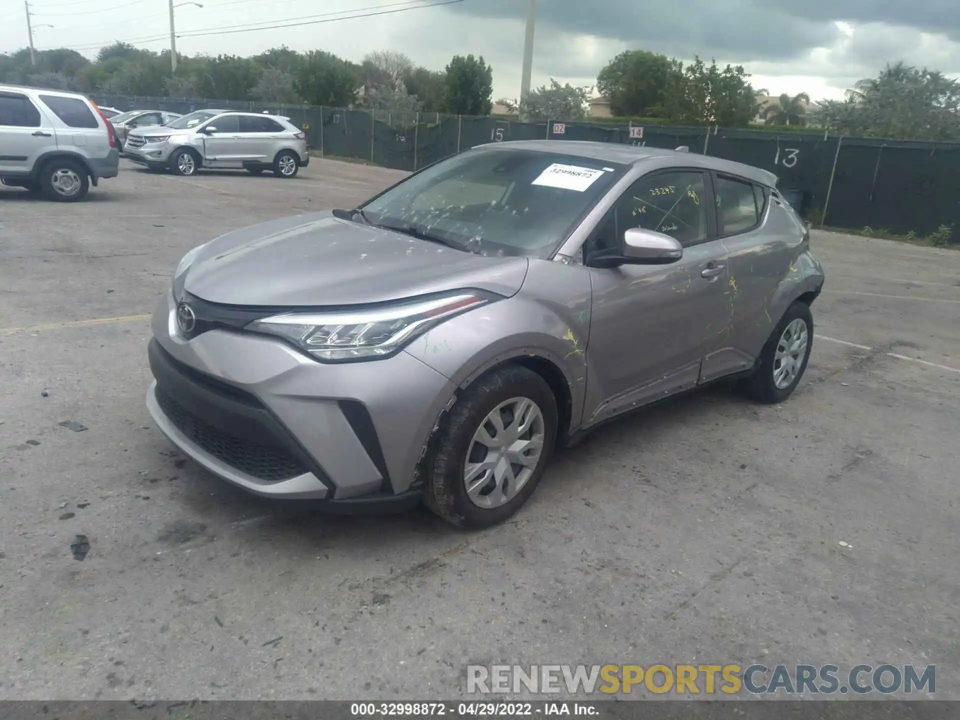 2 Photograph of a damaged car JTNKHMBX6L1092874 TOYOTA C-HR 2020