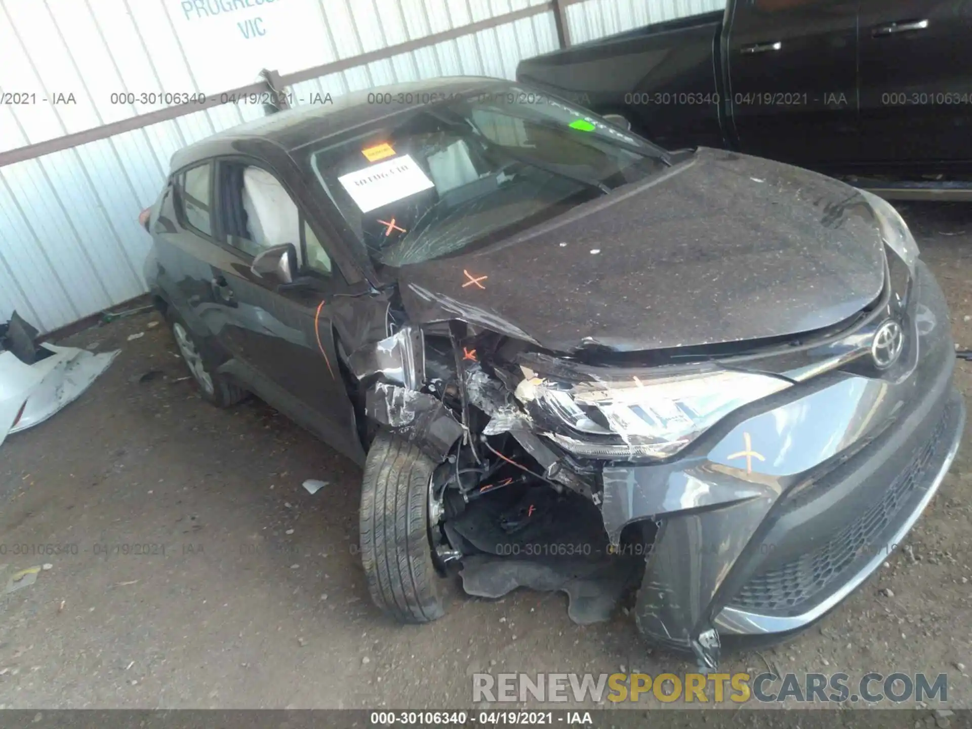 1 Photograph of a damaged car JTNKHMBX6L1093457 TOYOTA C-HR 2020