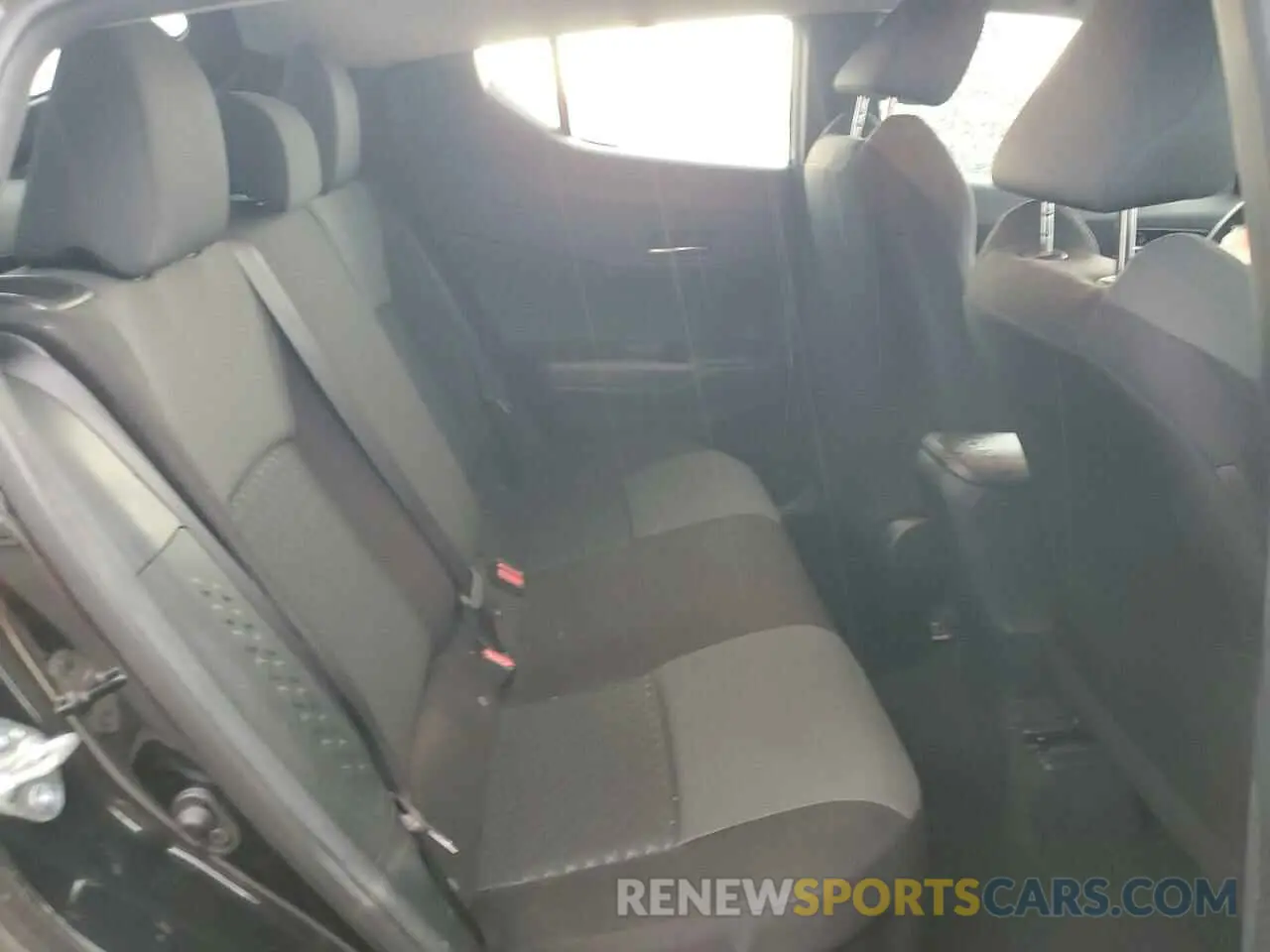 11 Photograph of a damaged car JTNKHMBX6L1093779 TOYOTA C-HR 2020
