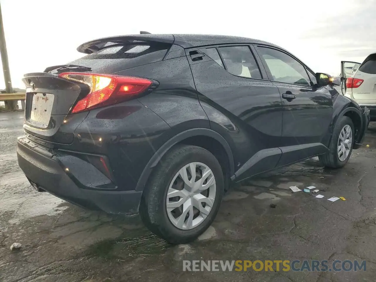 3 Photograph of a damaged car JTNKHMBX6L1093779 TOYOTA C-HR 2020