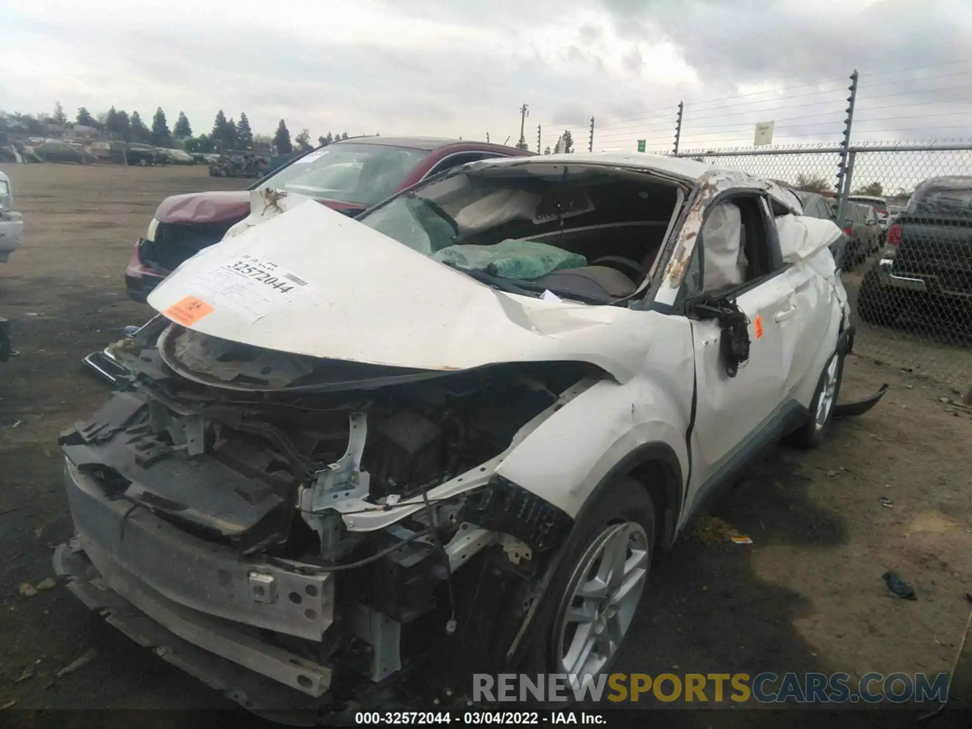 2 Photograph of a damaged car JTNKHMBX7L1069832 TOYOTA C-HR 2020