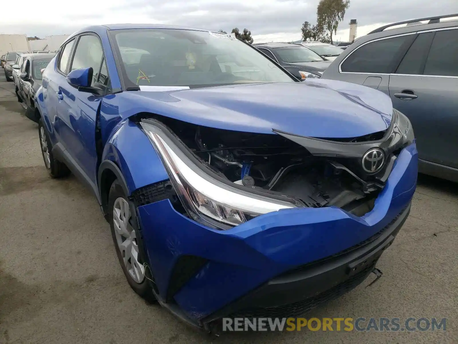 1 Photograph of a damaged car JTNKHMBX7L1083679 TOYOTA C-HR 2020