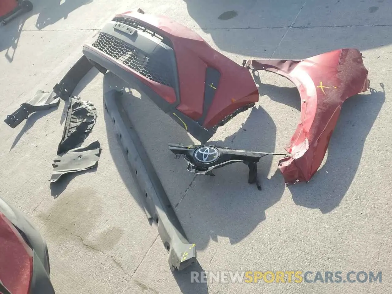 12 Photograph of a damaged car JTNKHMBX7L1090051 TOYOTA C-HR 2020