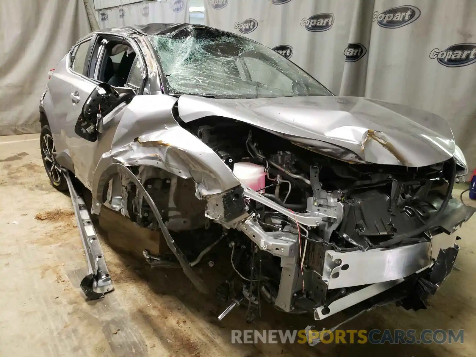 1 Photograph of a damaged car JTNKHMBX7L1093967 TOYOTA C-HR 2020