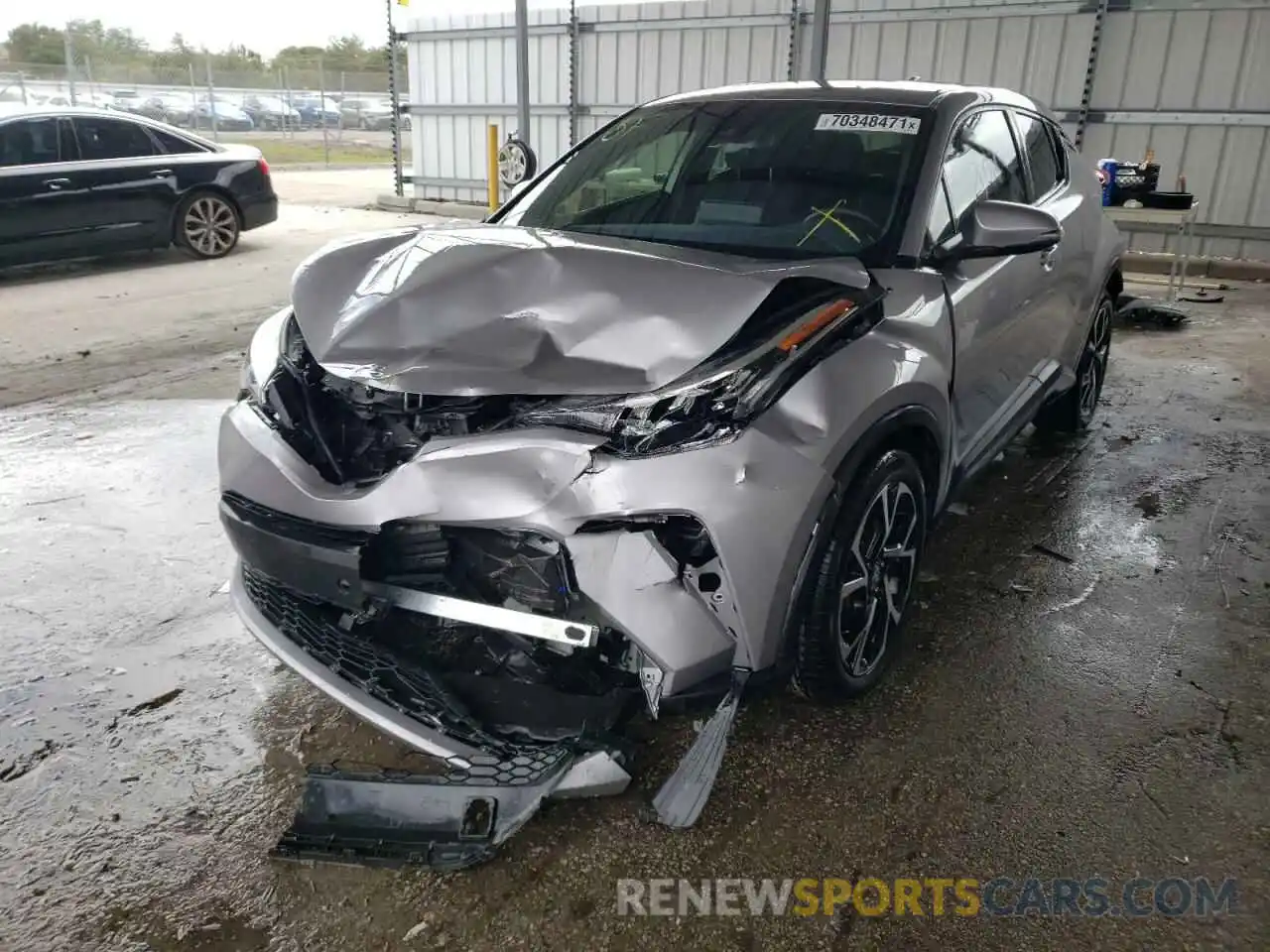 2 Photograph of a damaged car JTNKHMBX8L1064669 TOYOTA C-HR 2020