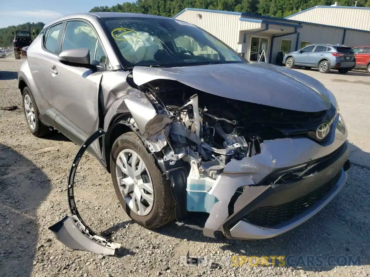 1 Photograph of a damaged car JTNKHMBX8L1066275 TOYOTA C-HR 2020