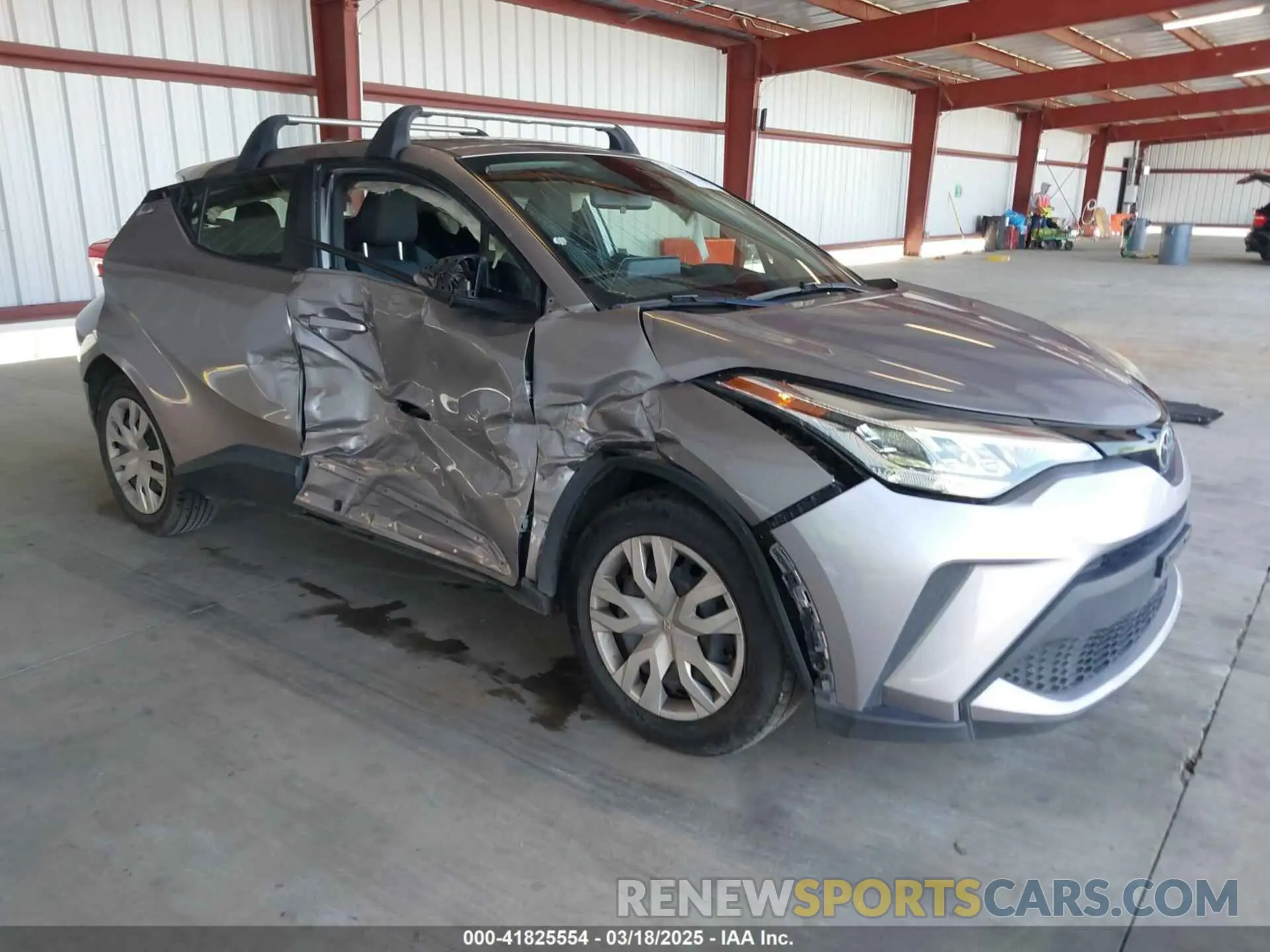 1 Photograph of a damaged car JTNKHMBX8L1068088 TOYOTA C-HR 2020