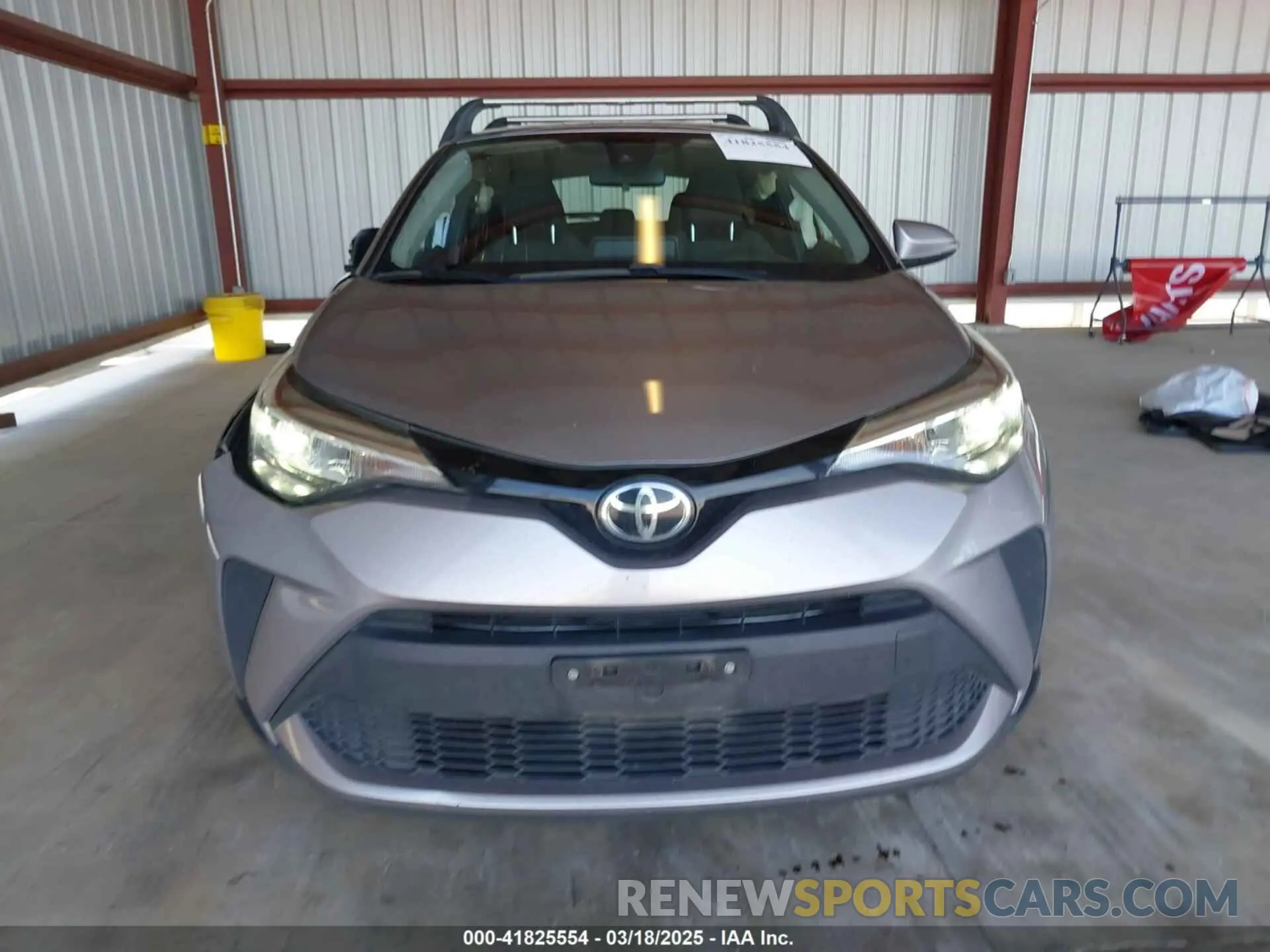 12 Photograph of a damaged car JTNKHMBX8L1068088 TOYOTA C-HR 2020