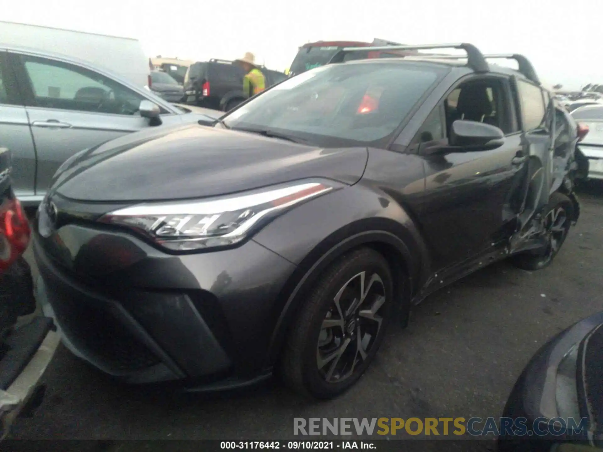 2 Photograph of a damaged car JTNKHMBX8L1069516 TOYOTA C-HR 2020