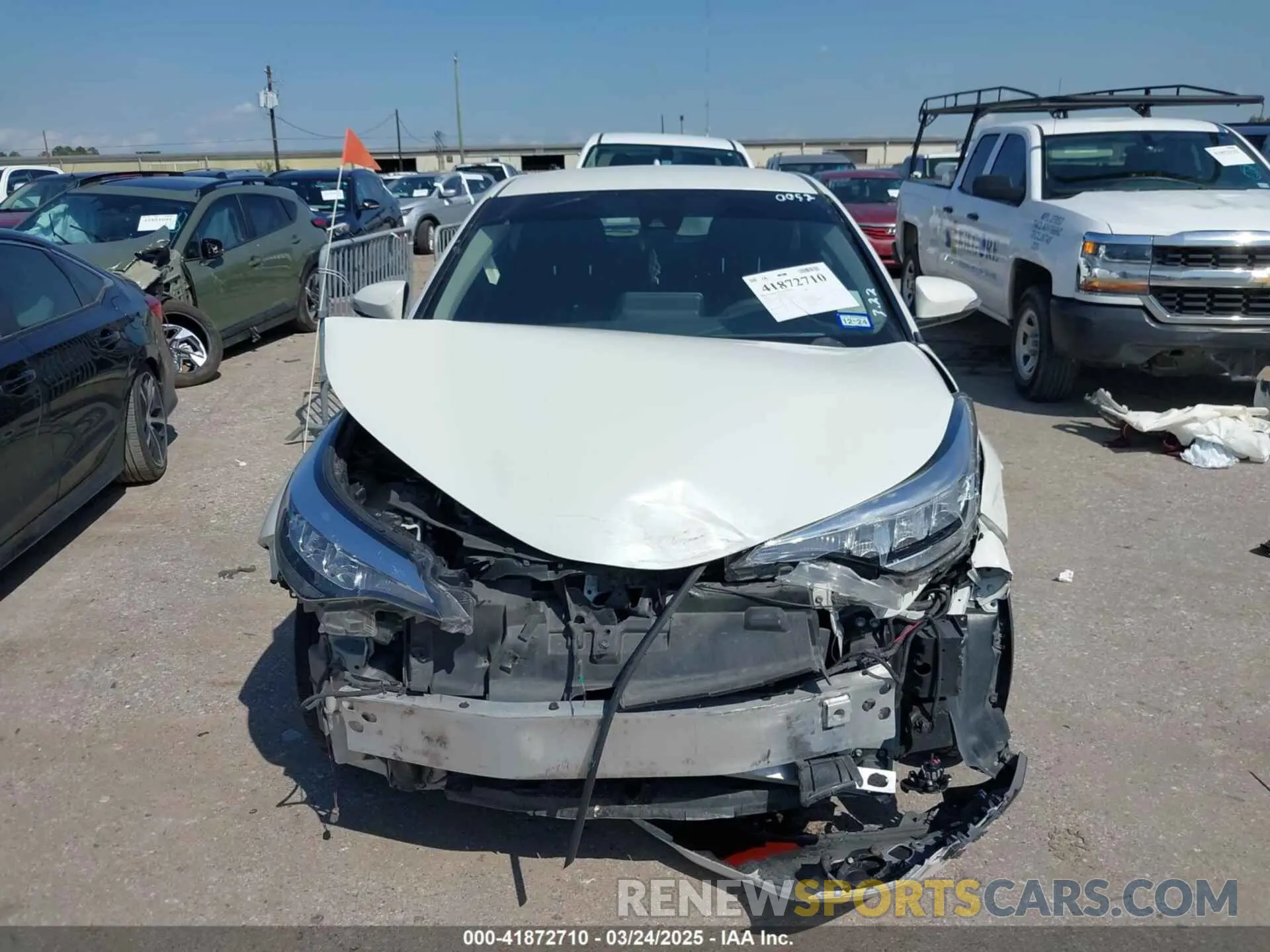12 Photograph of a damaged car JTNKHMBX8L1070052 TOYOTA C-HR 2020