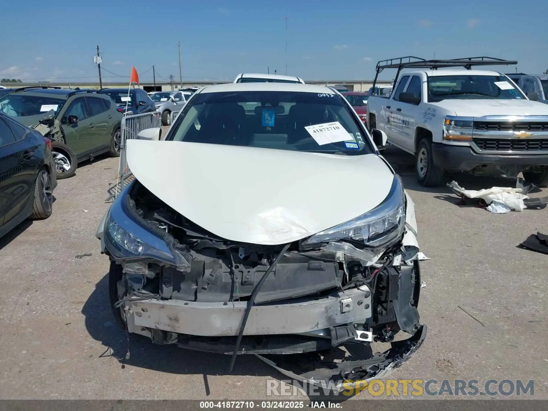 6 Photograph of a damaged car JTNKHMBX8L1070052 TOYOTA C-HR 2020