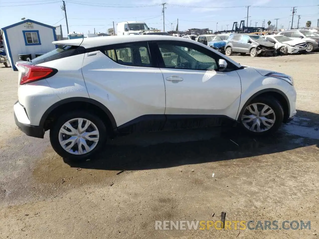 3 Photograph of a damaged car JTNKHMBX8L1084663 TOYOTA C-HR 2020