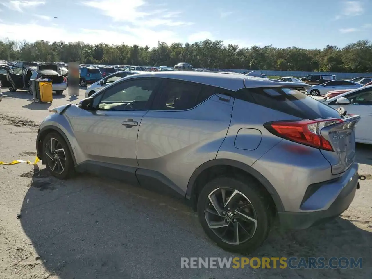 2 Photograph of a damaged car JTNKHMBX8L1088518 TOYOTA C-HR 2020