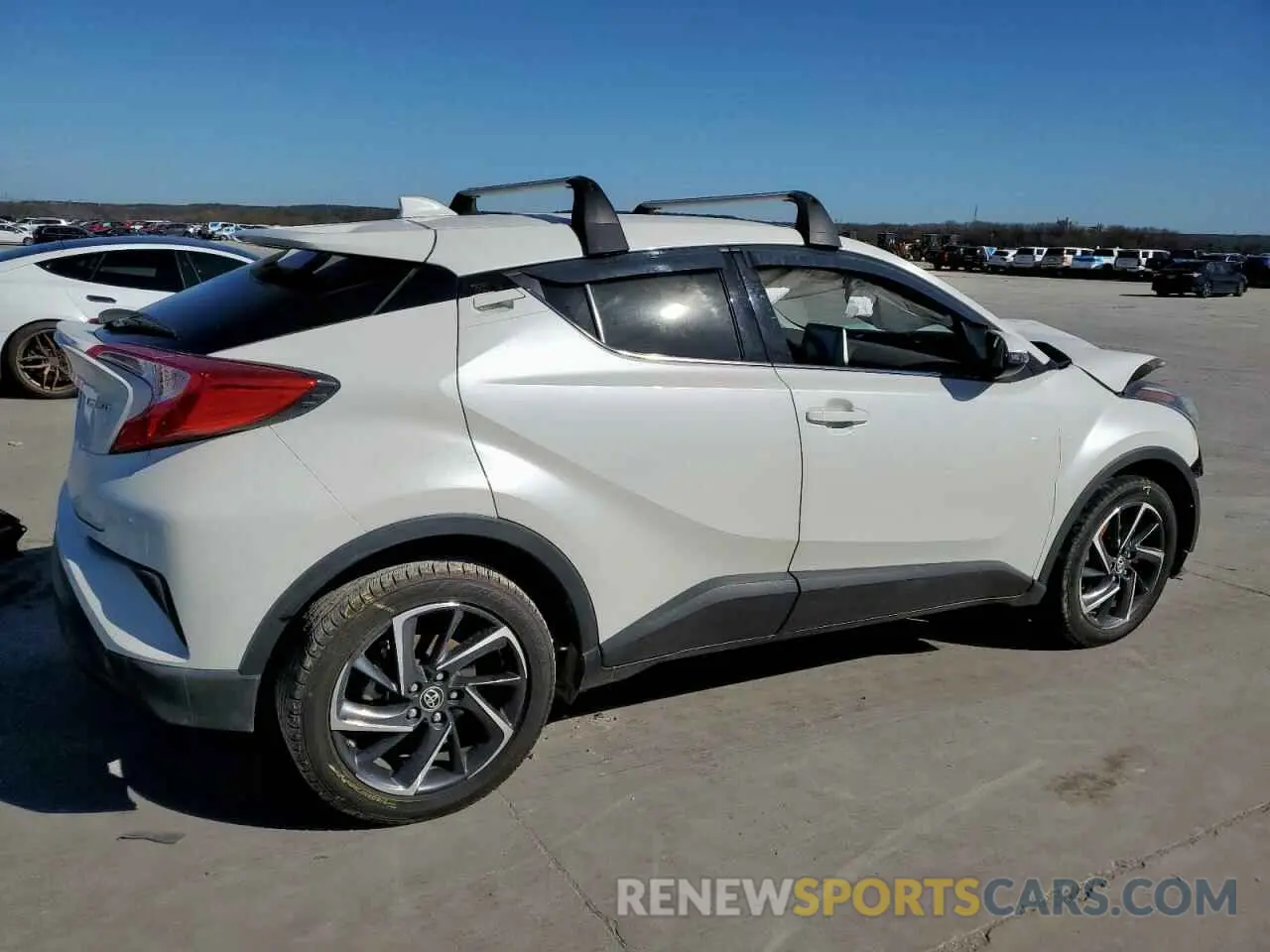 3 Photograph of a damaged car JTNKHMBX8L1091676 TOYOTA C-HR 2020