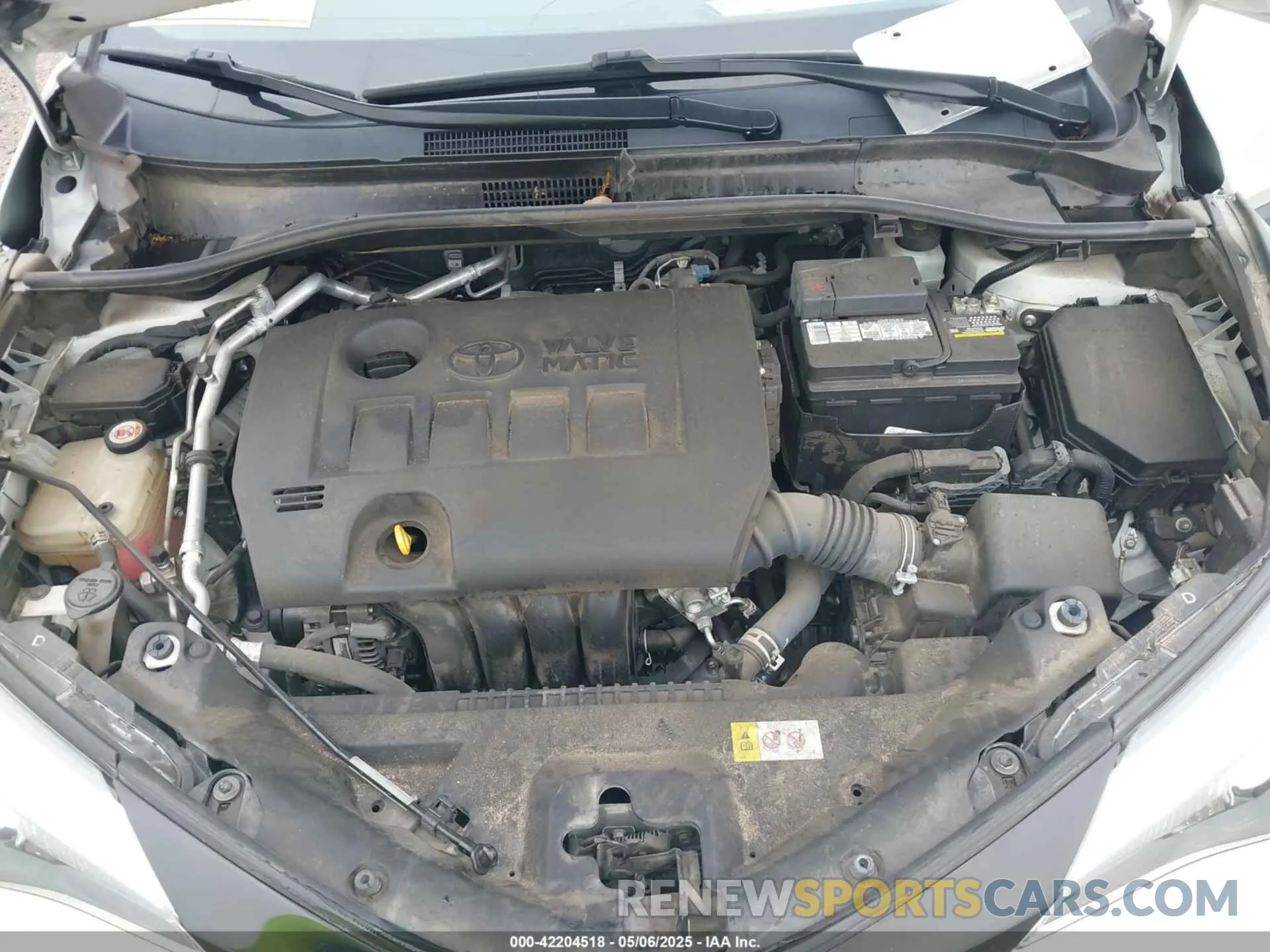 10 Photograph of a damaged car JTNKHMBX8L1092732 TOYOTA C-HR 2020