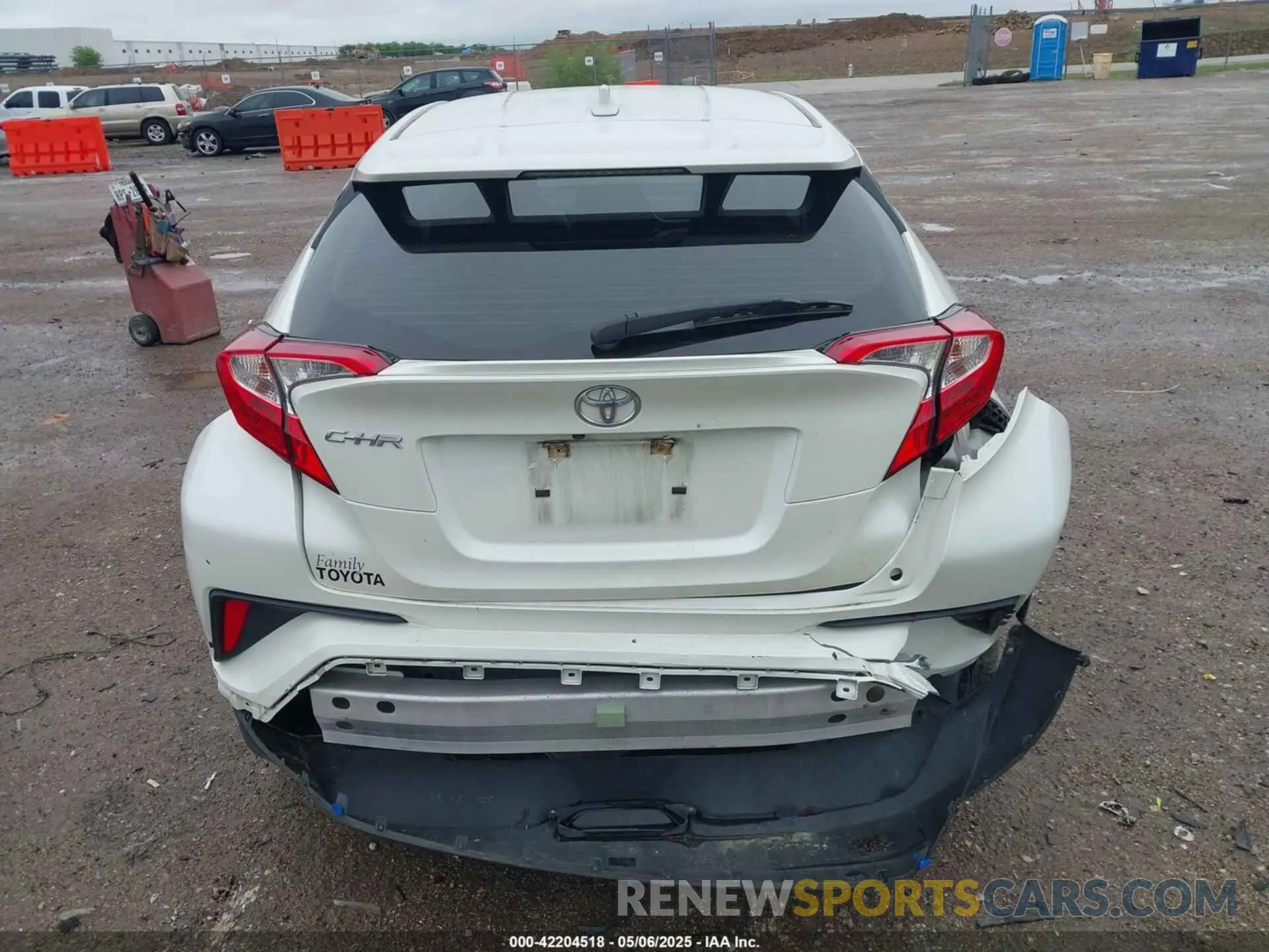 16 Photograph of a damaged car JTNKHMBX8L1092732 TOYOTA C-HR 2020