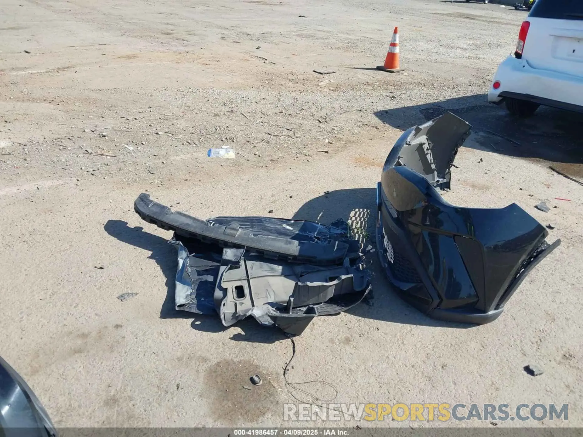 12 Photograph of a damaged car JTNKHMBX9L1063563 TOYOTA C-HR 2020
