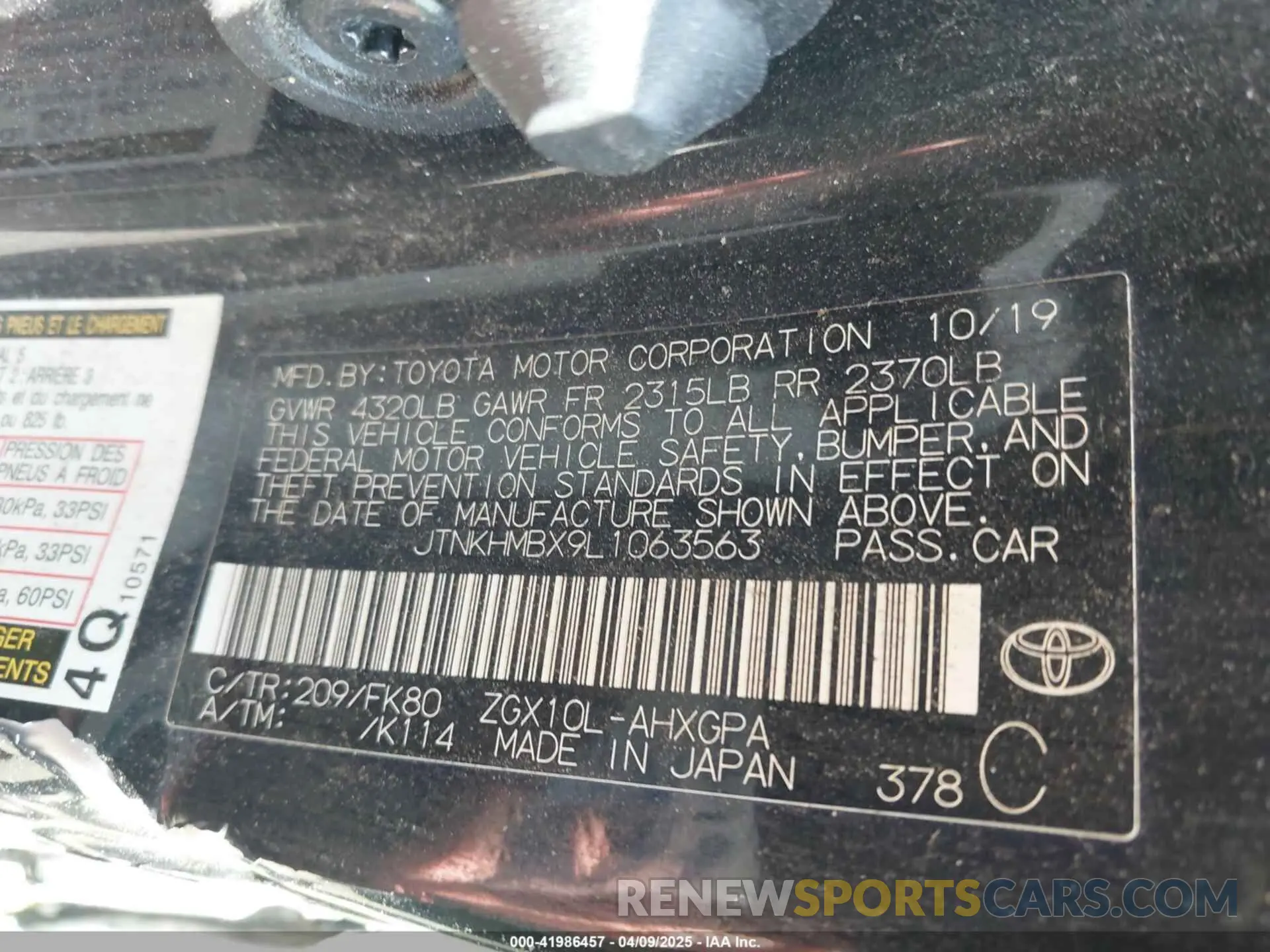 9 Photograph of a damaged car JTNKHMBX9L1063563 TOYOTA C-HR 2020