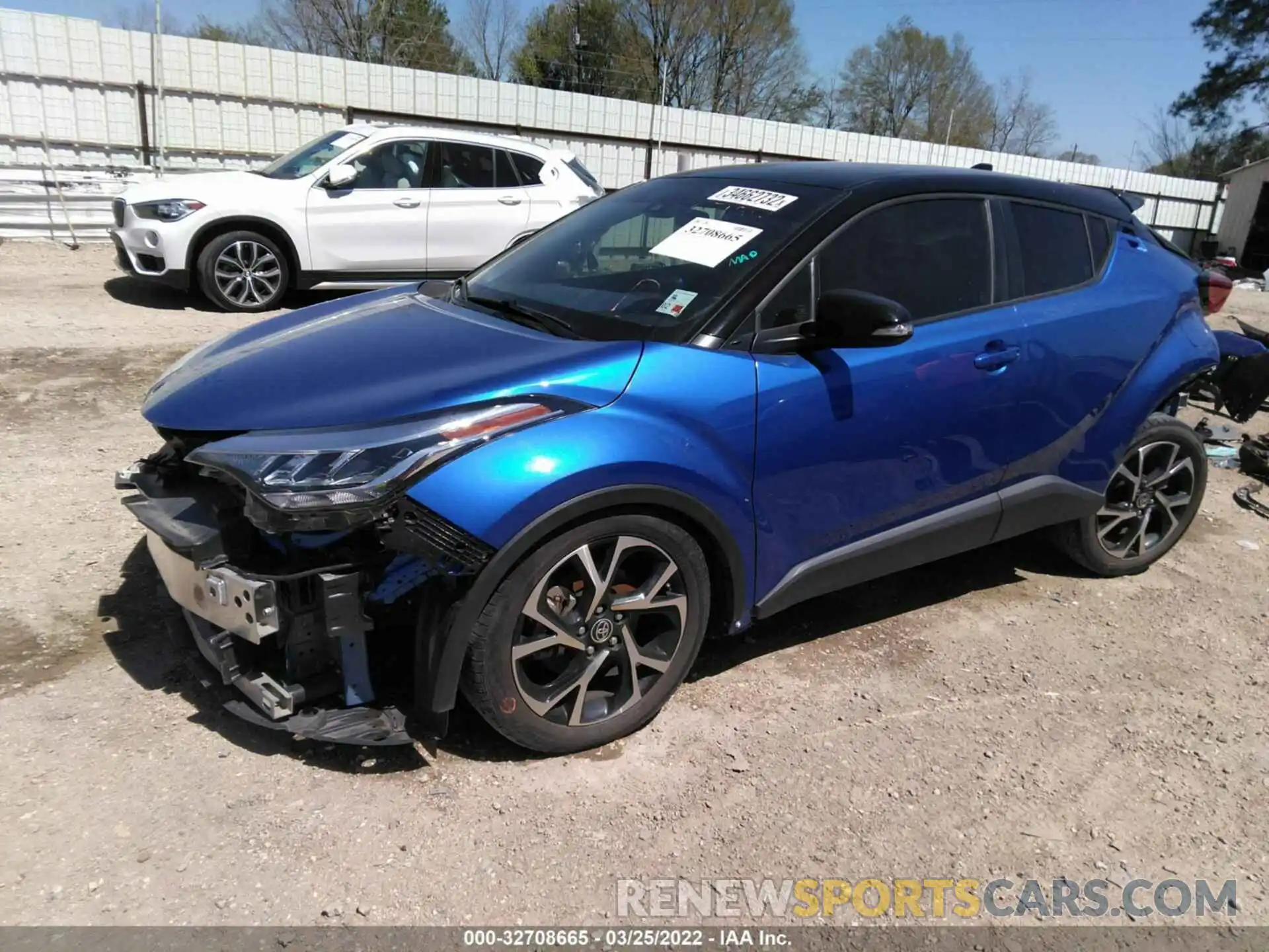 2 Photograph of a damaged car JTNKHMBX9L1071517 TOYOTA C-HR 2020