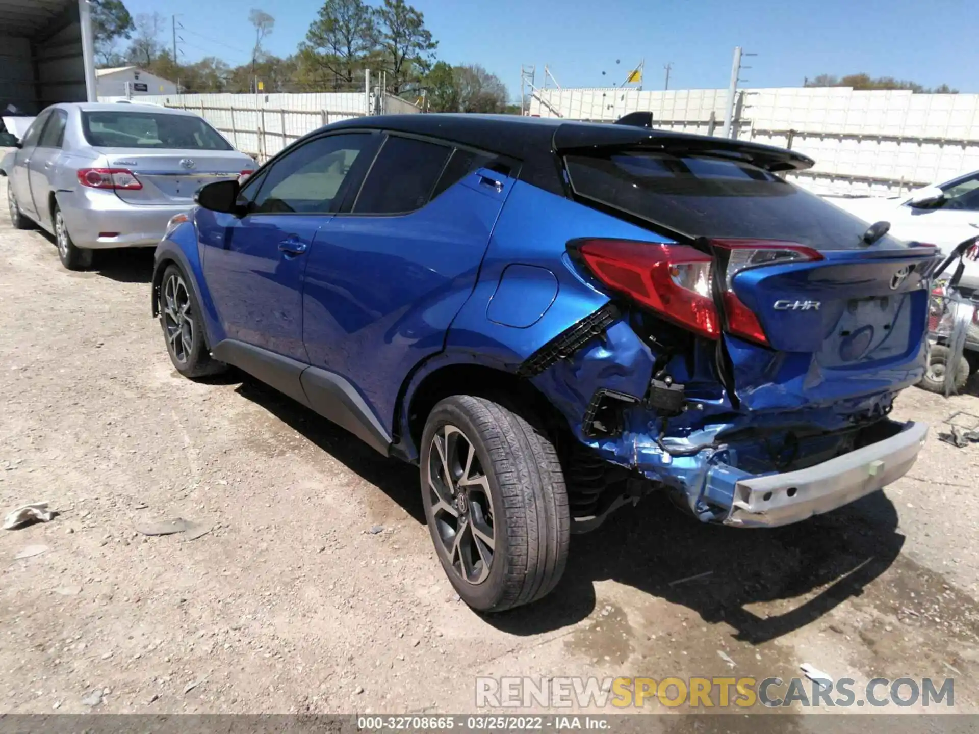 3 Photograph of a damaged car JTNKHMBX9L1071517 TOYOTA C-HR 2020