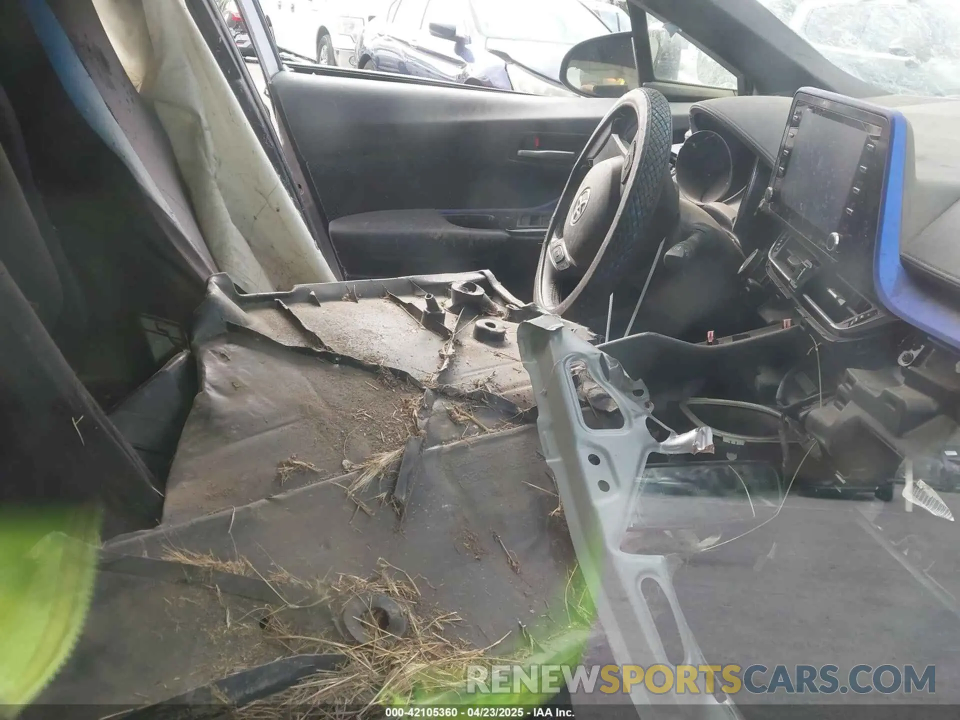 5 Photograph of a damaged car JTNKHMBX9L1075101 TOYOTA C-HR 2020
