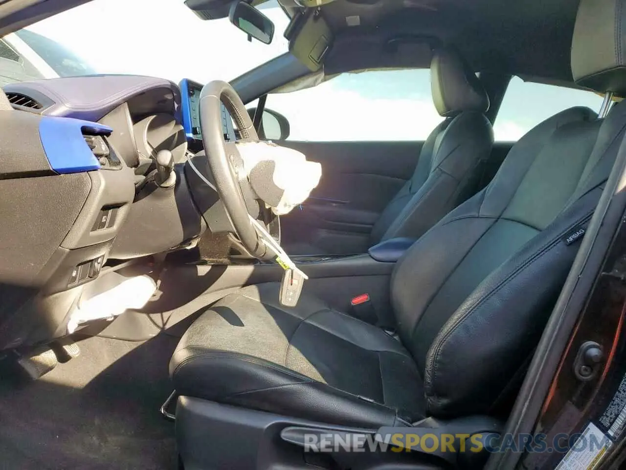 7 Photograph of a damaged car JTNKHMBX9L1077558 TOYOTA C-HR 2020
