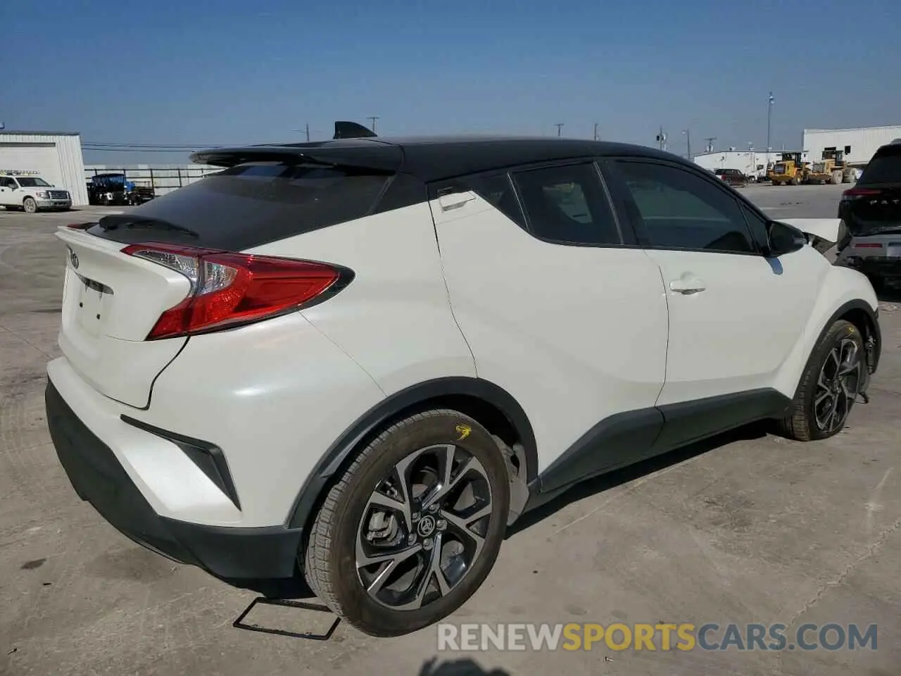 3 Photograph of a damaged car JTNKHMBX9L1080010 TOYOTA C-HR 2020