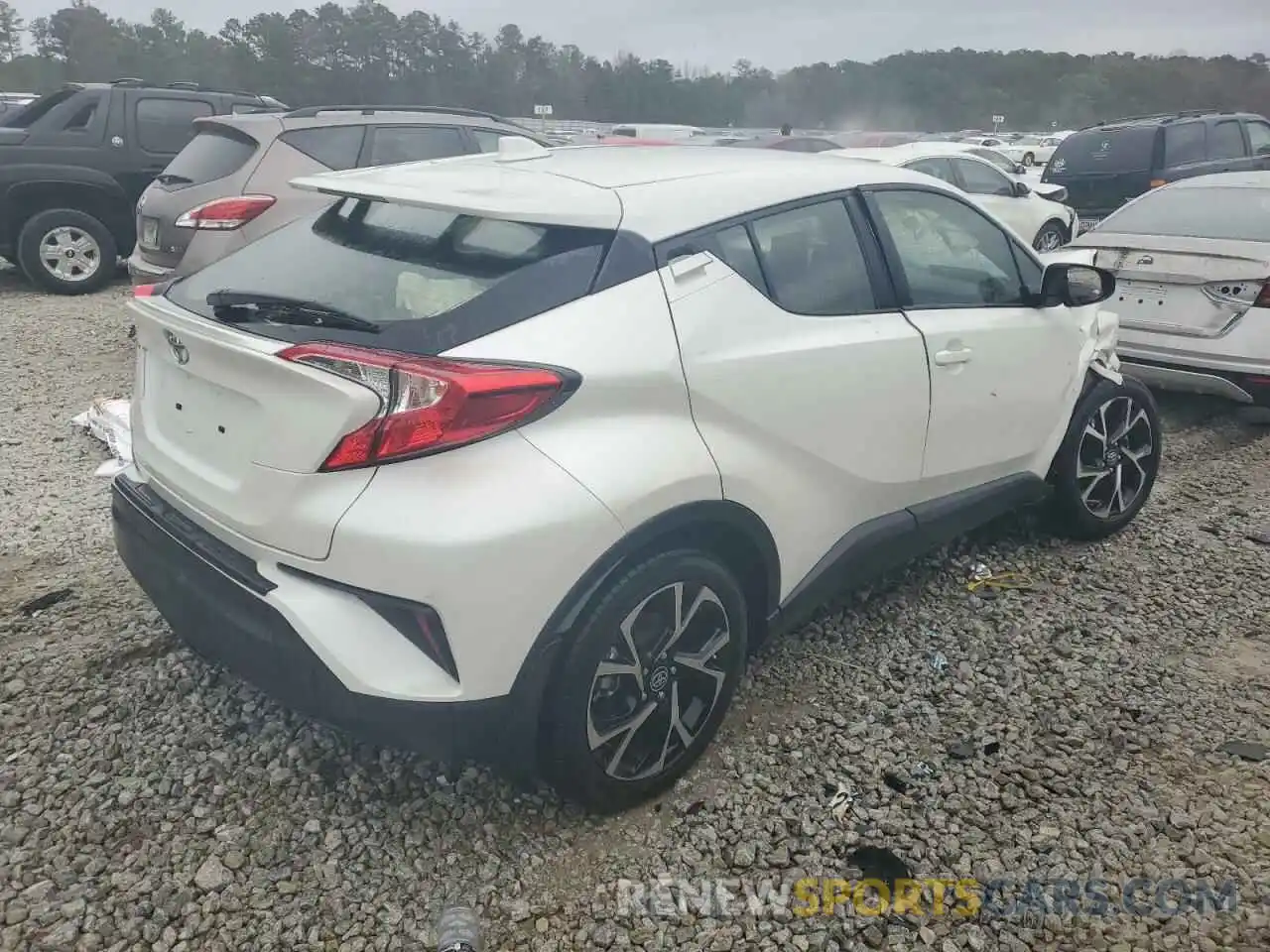 4 Photograph of a damaged car JTNKHMBX9L1091010 TOYOTA C-HR 2020