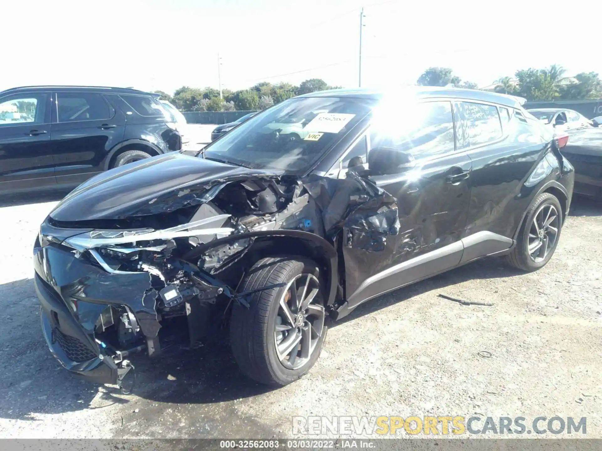 2 Photograph of a damaged car JTNKHMBX9L1092447 TOYOTA C-HR 2020