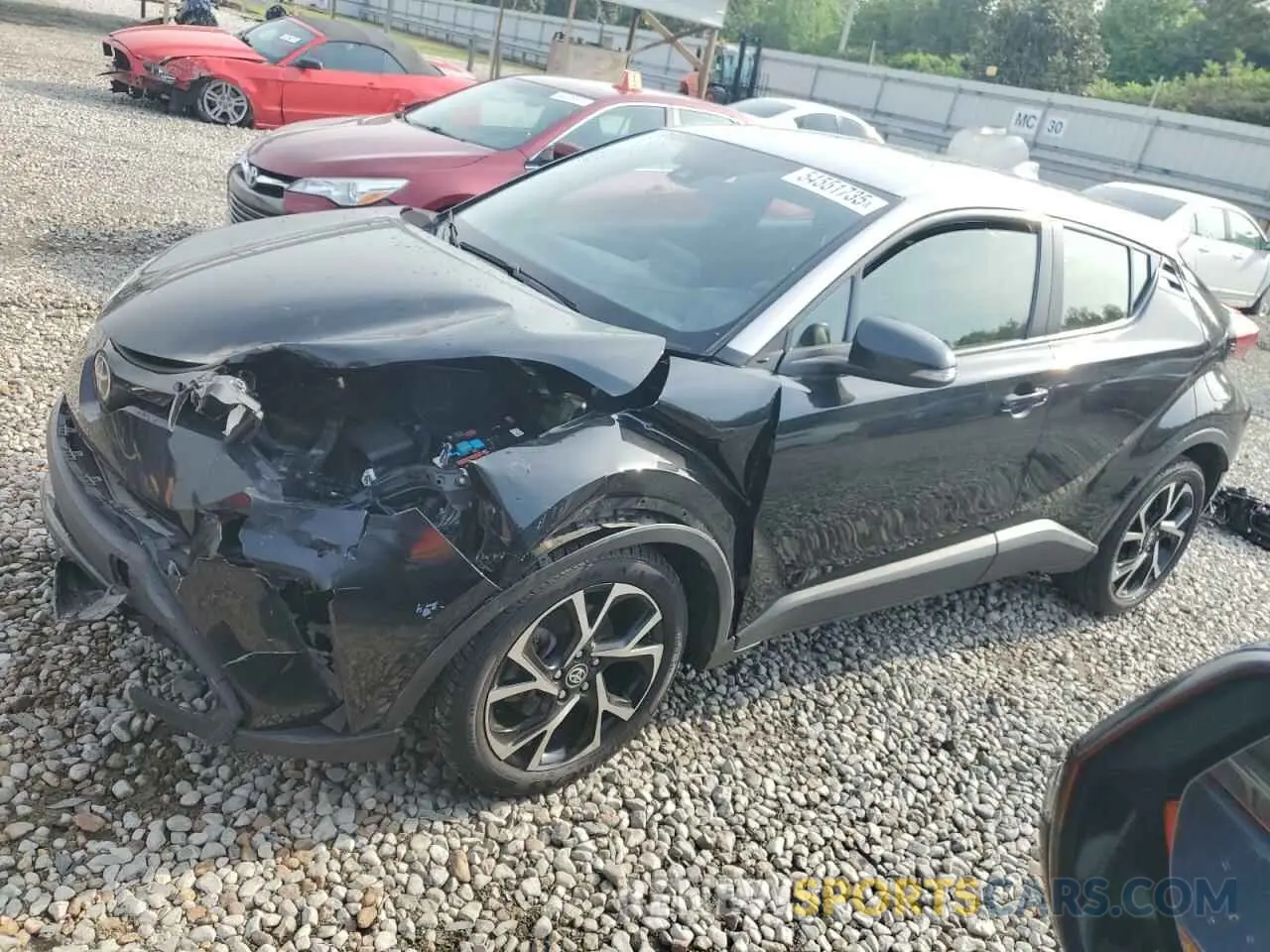 1 Photograph of a damaged car JTNKHMBX9L1092755 TOYOTA C-HR 2020