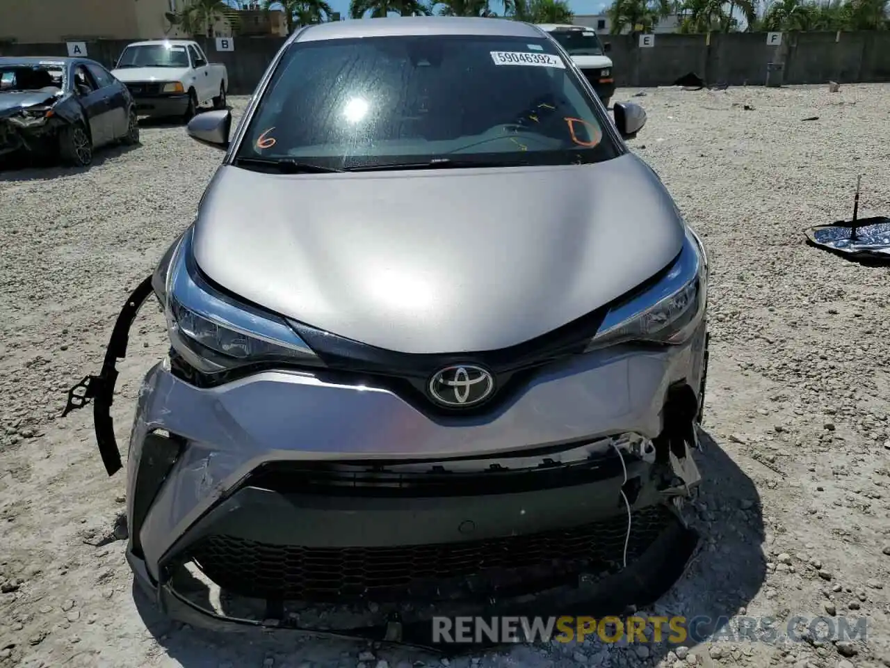 9 Photograph of a damaged car JTNKHMBX9L1094084 TOYOTA C-HR 2020