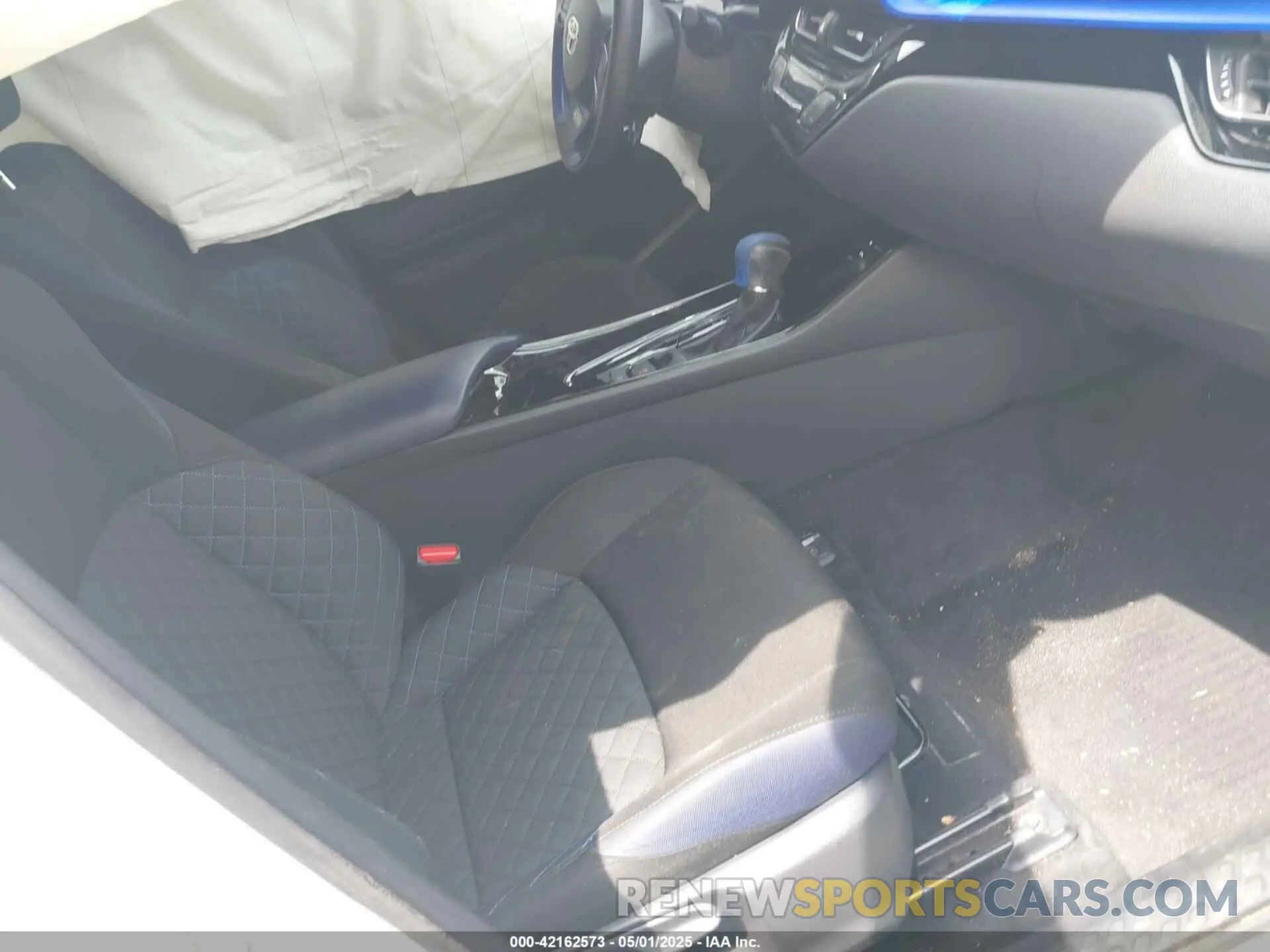 5 Photograph of a damaged car JTNKHMBXXL1066648 TOYOTA C-HR 2020