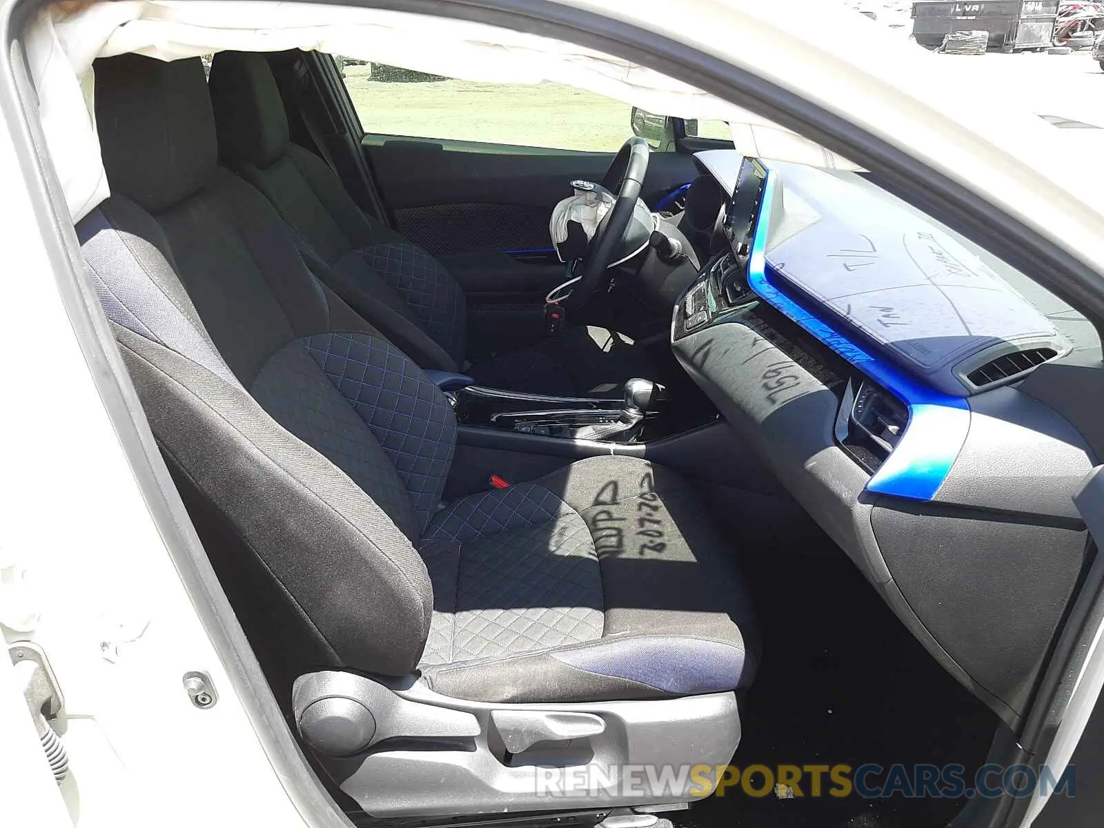 5 Photograph of a damaged car JTNKHMBXXL1066701 TOYOTA C-HR 2020