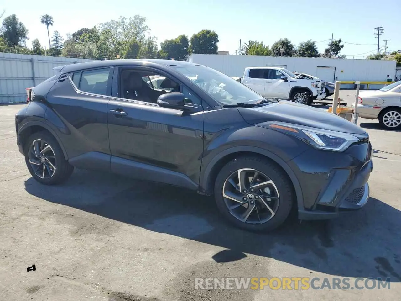 4 Photograph of a damaged car JTNKHMBXXL1068125 TOYOTA C-HR 2020