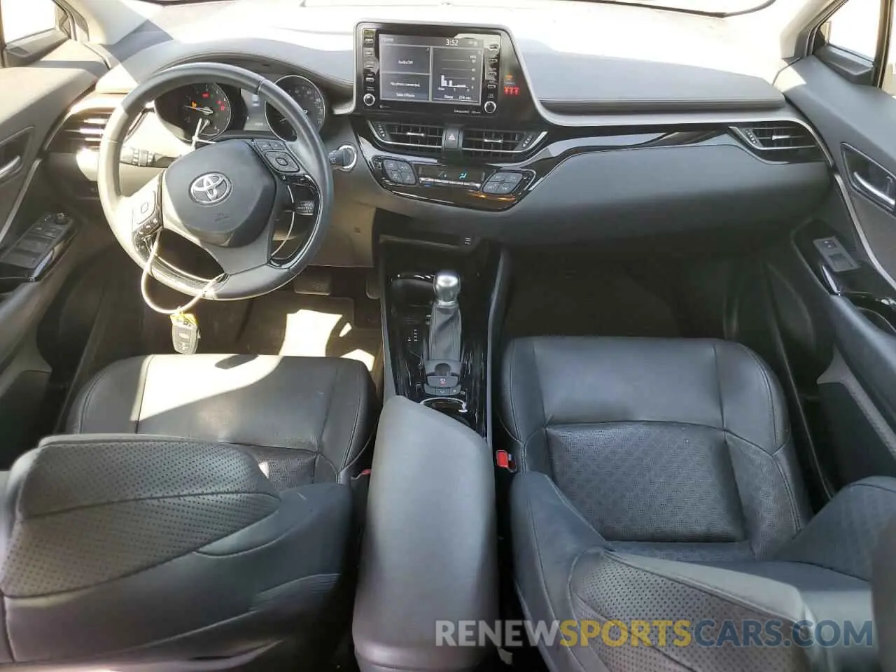 8 Photograph of a damaged car JTNKHMBXXL1068125 TOYOTA C-HR 2020