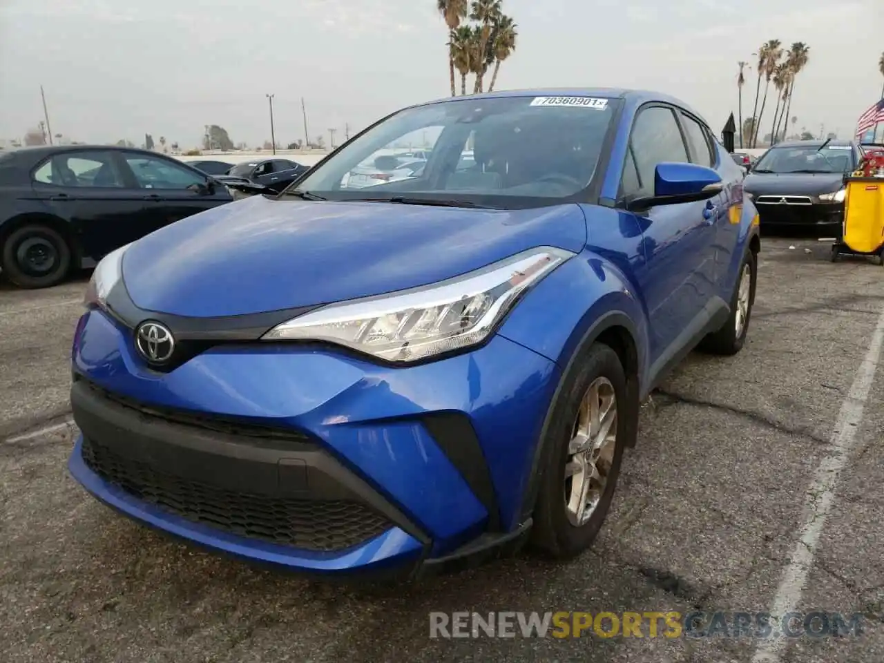 2 Photograph of a damaged car JTNKHMBXXL1080095 TOYOTA C-HR 2020