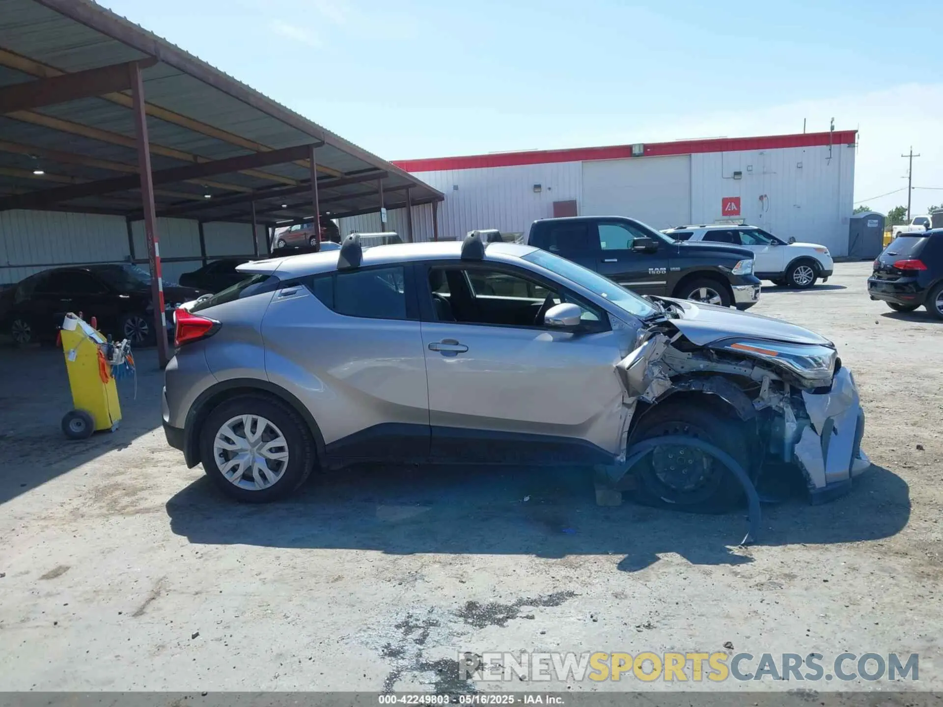 12 Photograph of a damaged car JTNKHMBXXL1085829 TOYOTA C-HR 2020