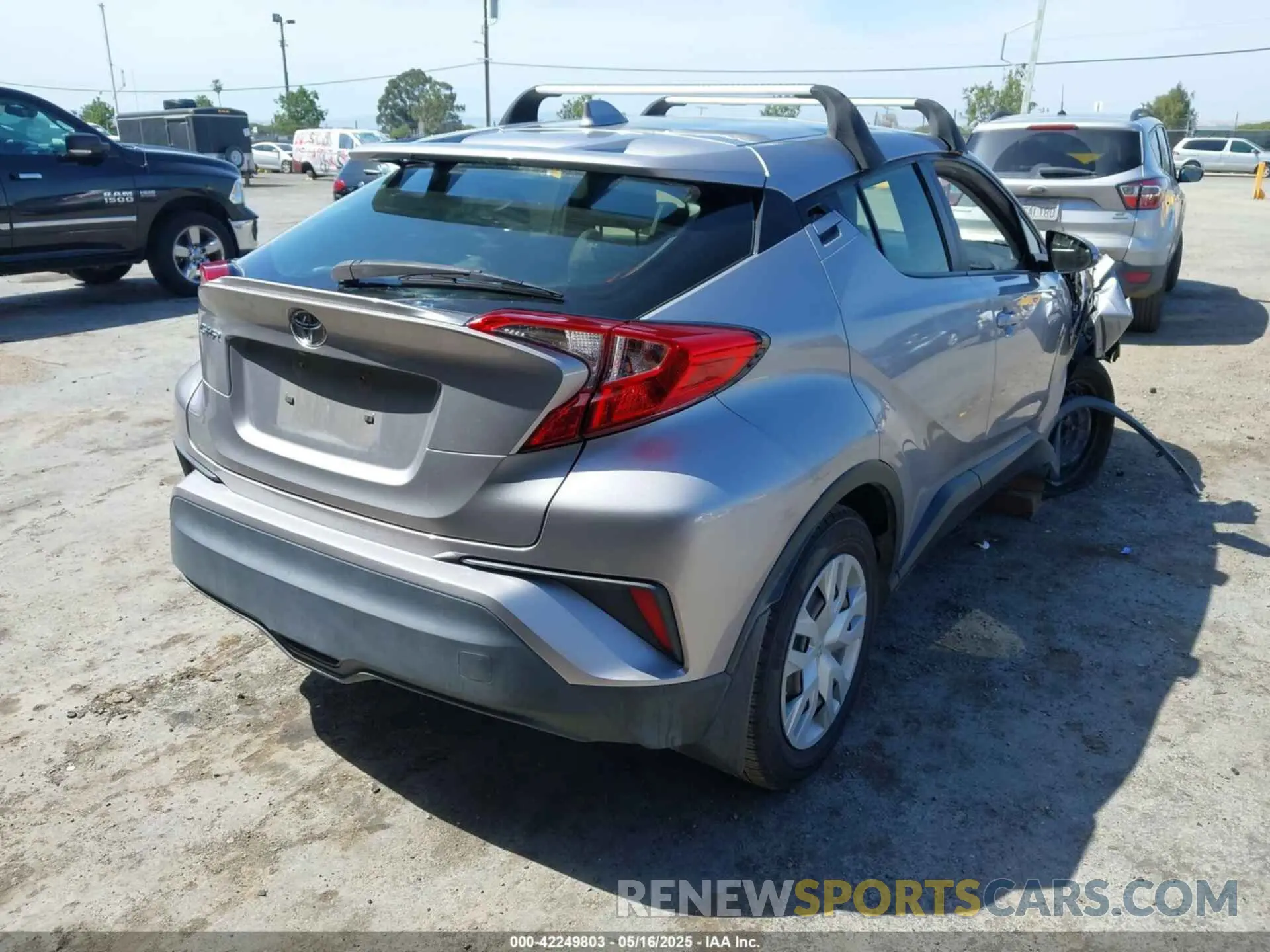 4 Photograph of a damaged car JTNKHMBXXL1085829 TOYOTA C-HR 2020