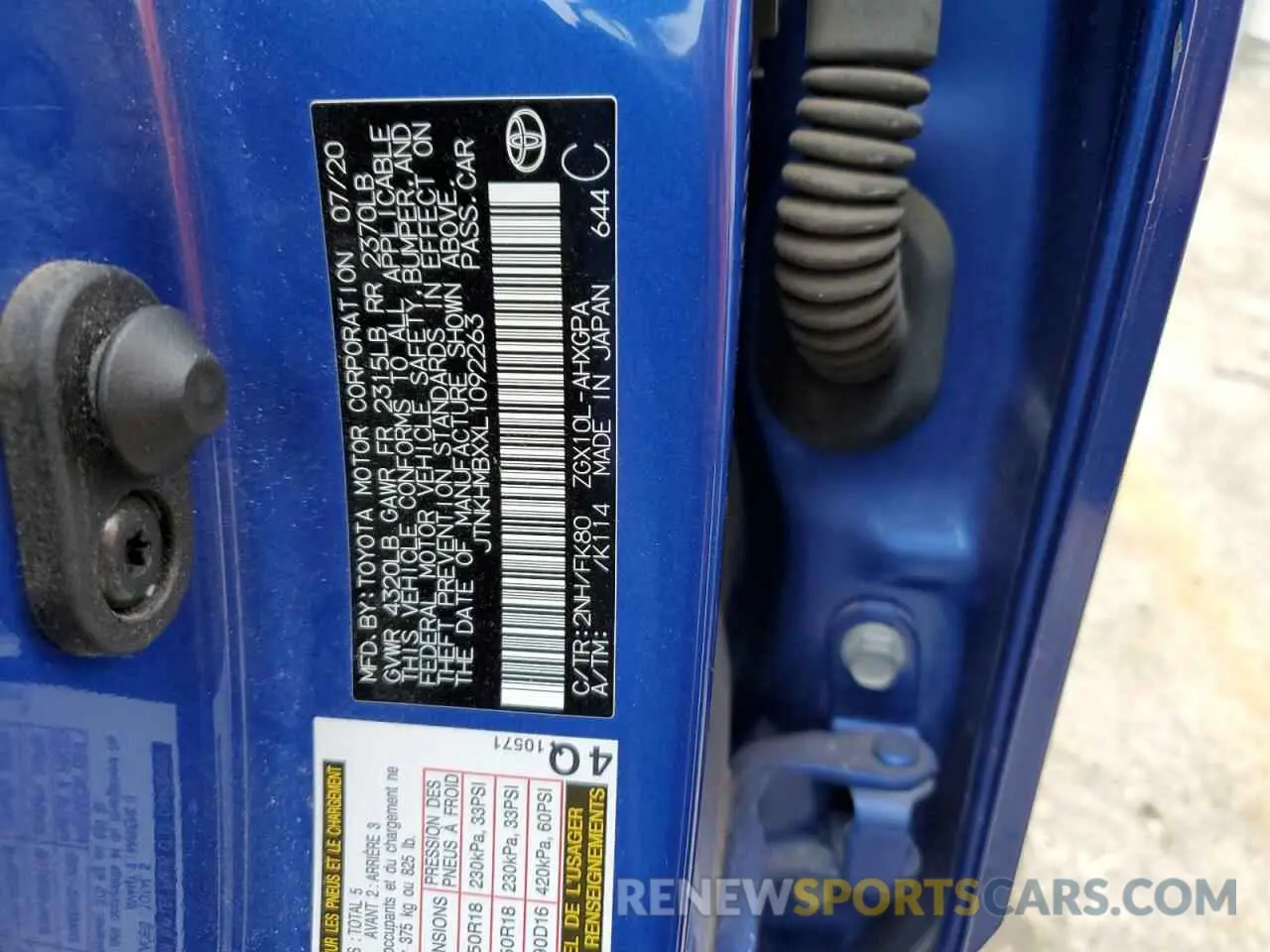 12 Photograph of a damaged car JTNKHMBXXL1092263 TOYOTA C-HR 2020