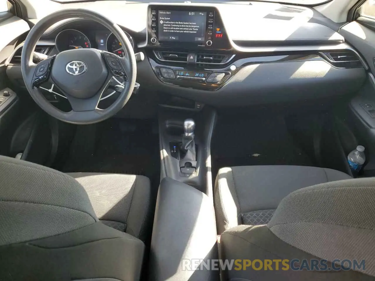 8 Photograph of a damaged car JTNKHMBXXL1093820 TOYOTA C-HR 2020