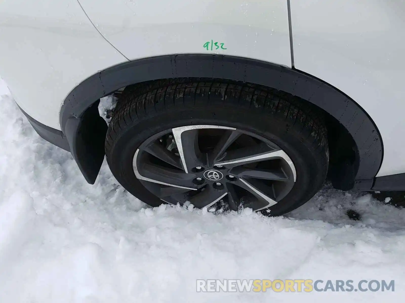 9 Photograph of a damaged car NMTKHMBX0LR103373 TOYOTA C-HR 2020