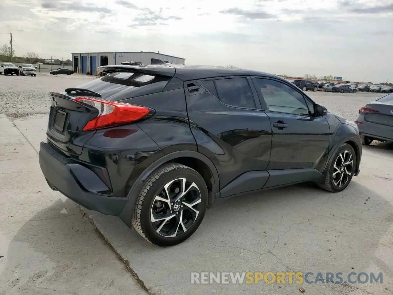 3 Photograph of a damaged car NMTKHMBX0LR104121 TOYOTA C-HR 2020