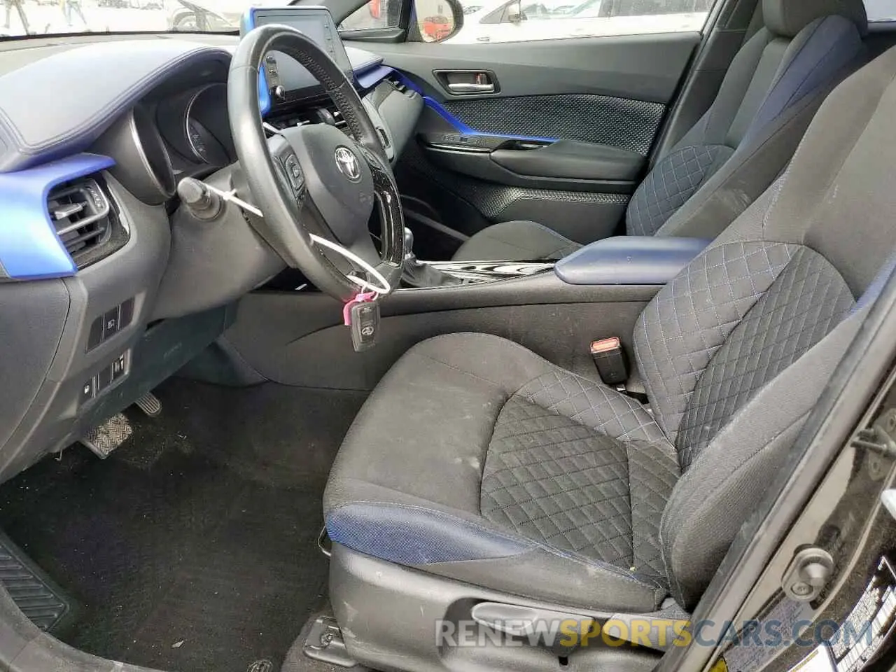 7 Photograph of a damaged car NMTKHMBX0LR104121 TOYOTA C-HR 2020
