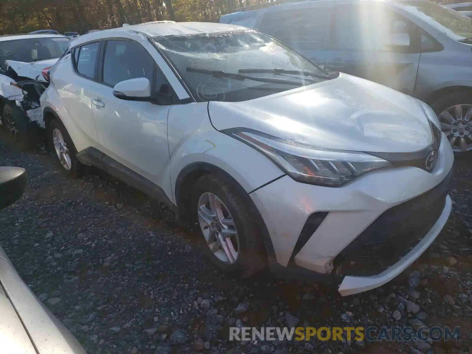 1 Photograph of a damaged car NMTKHMBX0LR105270 TOYOTA C-HR 2020