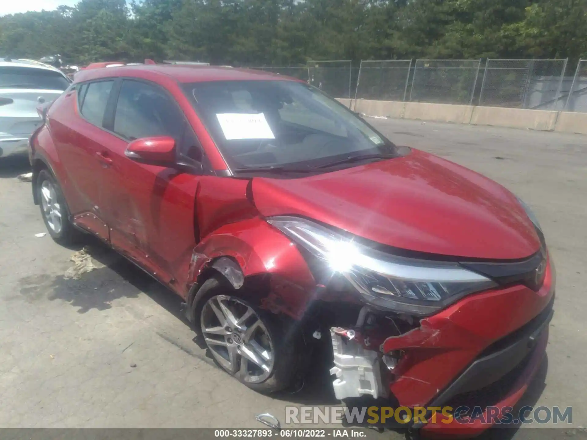 1 Photograph of a damaged car NMTKHMBX0LR108265 TOYOTA C-HR 2020