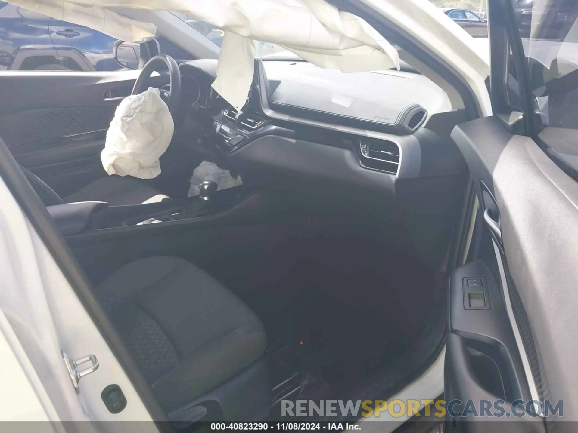 5 Photograph of a damaged car NMTKHMBX0LR111568 TOYOTA C-HR 2020