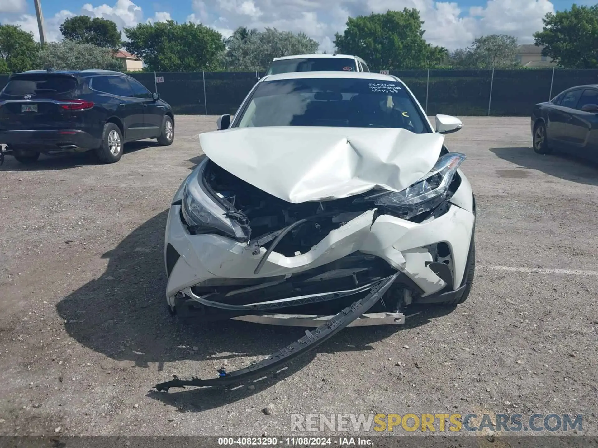 6 Photograph of a damaged car NMTKHMBX0LR111568 TOYOTA C-HR 2020